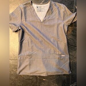 FIGS Womens Scrub Top. Classic Fit.